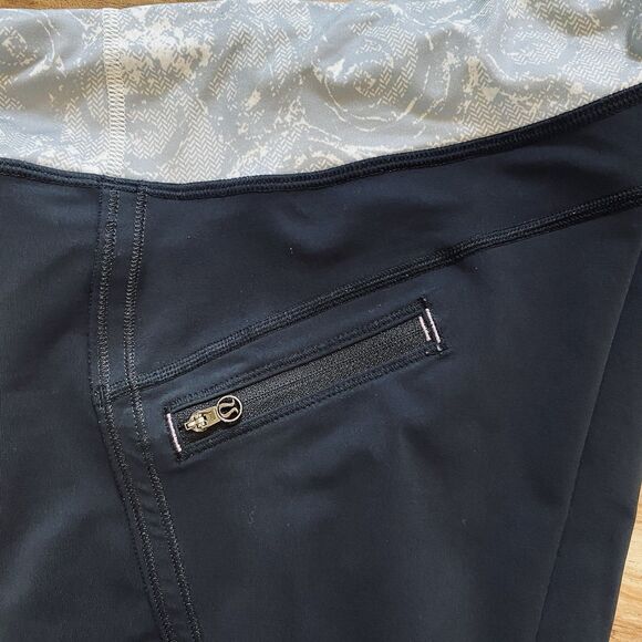 LULULEMON 4 Black Fast Free Crop Luxtreme 18” Ruched Leggings Floral Waist Run - Picture 4 of 16